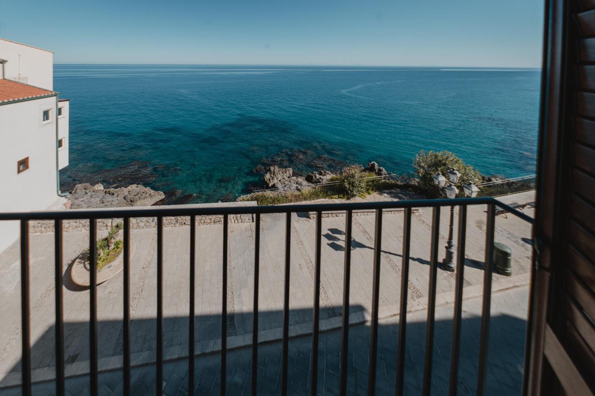 Tra La Rocca E Il Mare Di Cefalù Exteriör bild